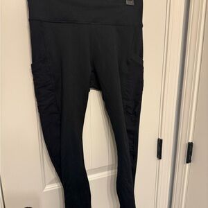 Fabletics Powerhold Black Capri Leggings with Pockets